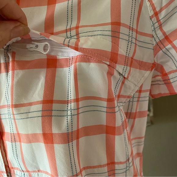 Columbia plaid activewear summer shirt - Picture 6 of 9
